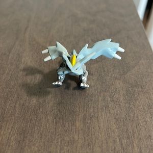 Pokémon Kyurem Figure